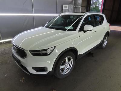 Volvo XC40  Momentum AWD 2.0  140KW  AT8  E6dT