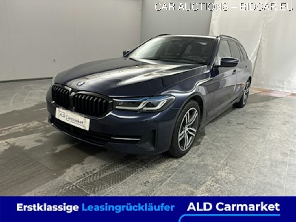 BMW 5er BMW 530d xDrive Touring Aut. Kombi, 5-turig, Automatik, 8-Gang