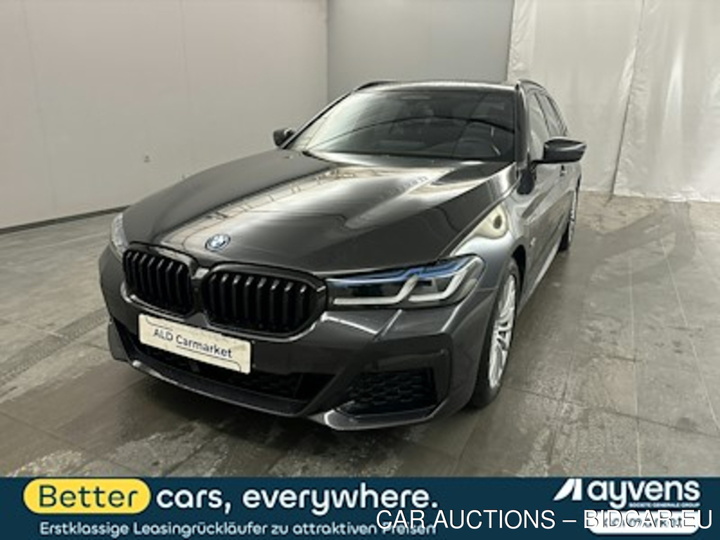 BMW 5er BMW 530e xDrive Touring Aut. Kombi, 5-turig, Automatik, 8-Gang