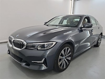 BMW 3 diesel - 2019 318 dA AdBlue Model Luxury Comfort Business Plus Head-Up Display