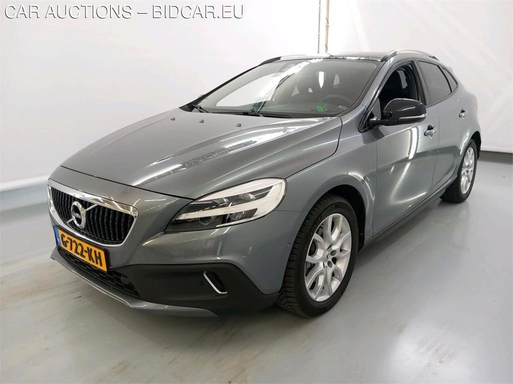 Volvo V40 Cross Country T3 Geartronic Summum 5d