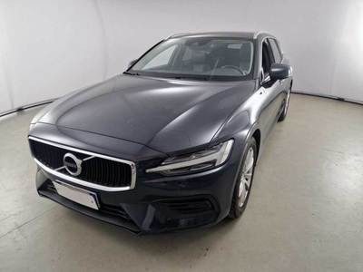 VOLVO V60 / 2018 / 5P / STATION WAGON D3 GEARTRONIC MOMENTUM
