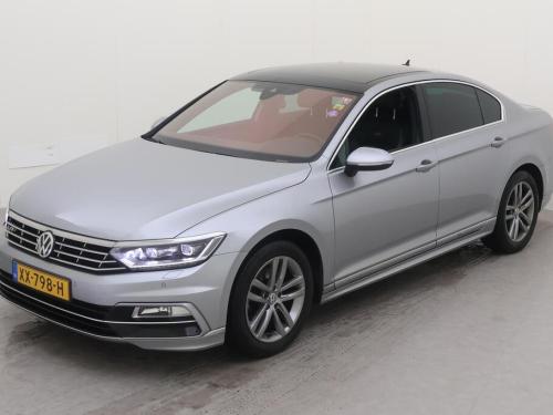 VOLKSWAGEN PASSAT 1.5 TSI 150pk DSG Highl. Bus.Style Multimedia Executive Adv. R-L