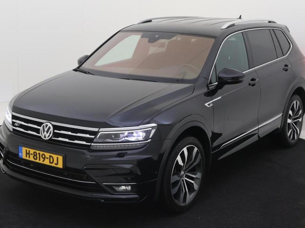 VOLKSWAGEN Tiguan Allspace 1.5 TSI 150pk DSG Highl.Bus.Exe. Multimedia R-Line Winter