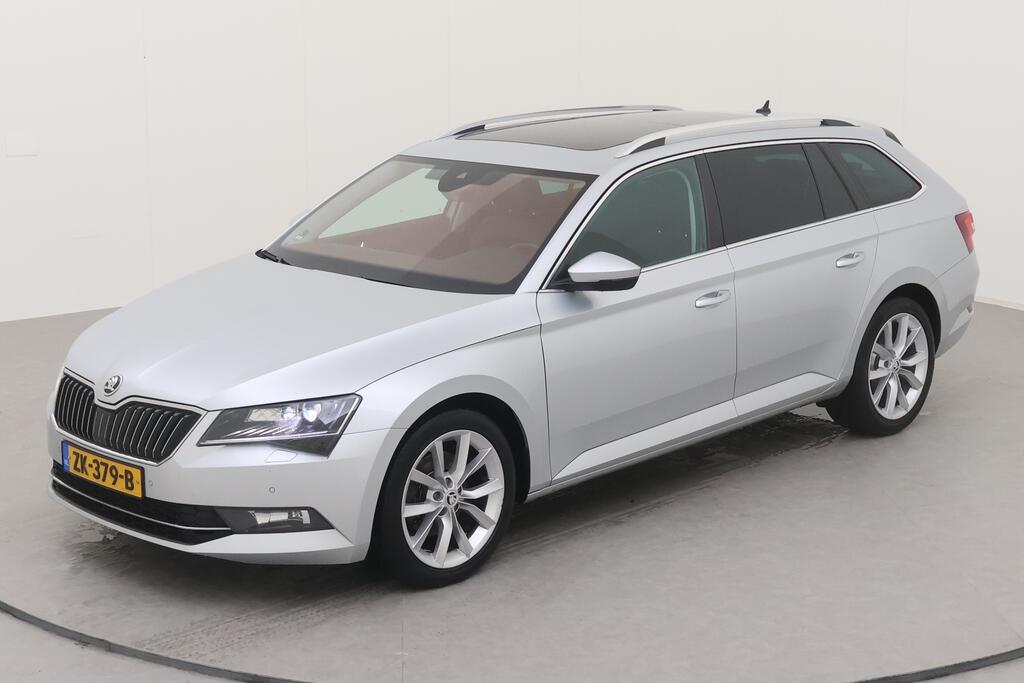 SKODA Superb Combi 1.5 TSI 150pk DSG Business Edition Upgrade Pano