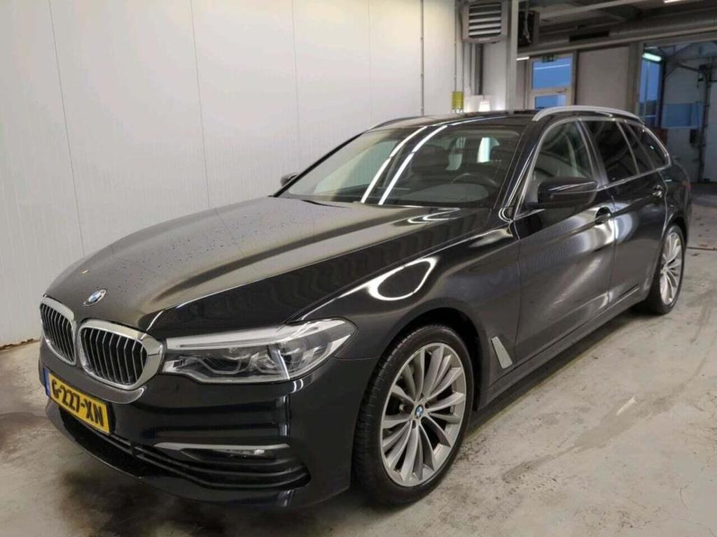 BMW 5-serie Touring 520i High Ex. Ed.