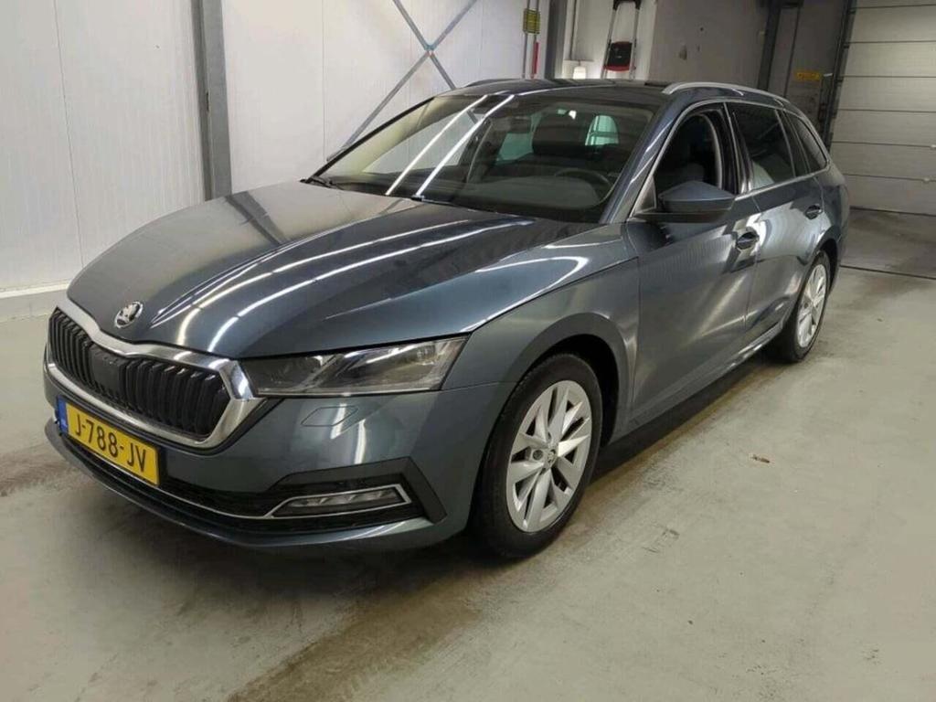 Skoda Octavia Combi 1.5 TSI First Edit.