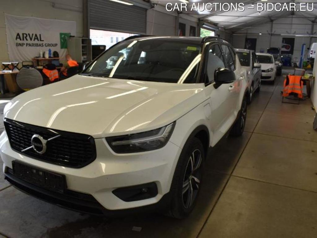 Volvo XC40  R Design Expression Recharge Plug-In Hybrid 2WD 1.5  132KW  AT7  E6d