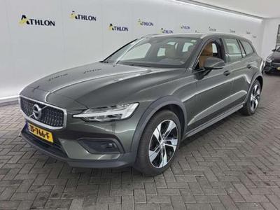 Volvo V60 Cross Country D4 AWD Geartronic Intro Edition 5D 140kW