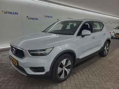VOLVO XC40 T5 Twin Engine Geartronic Momentum Pro 5D 19..
