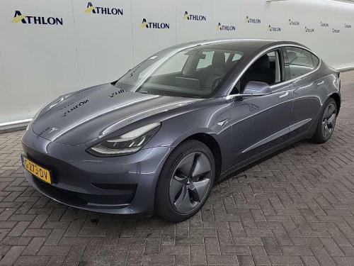 Tesla Model 3 Standard Range Plus RWD 4D 211kW