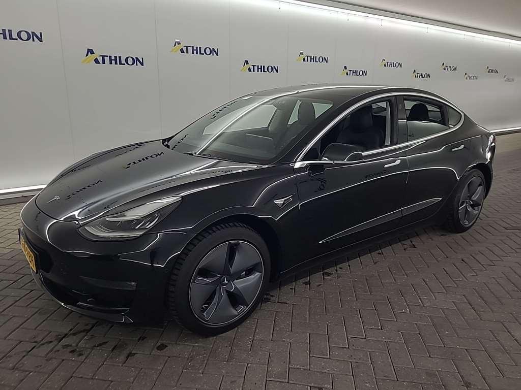 Tesla Model 3 Standard Range Plus RWD 4D 211kW