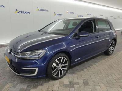 Volkswagen Golf e-Golf auto 5D 100kW