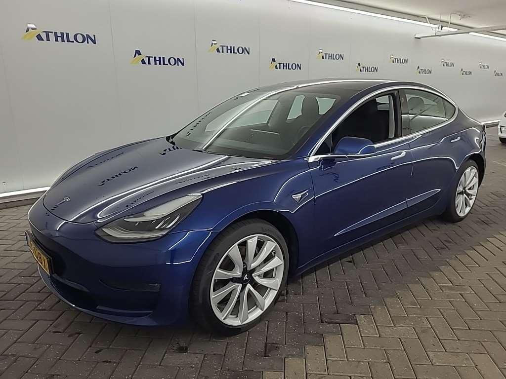 Tesla Model 3 Standard Range Plus RWD 4D 211kW