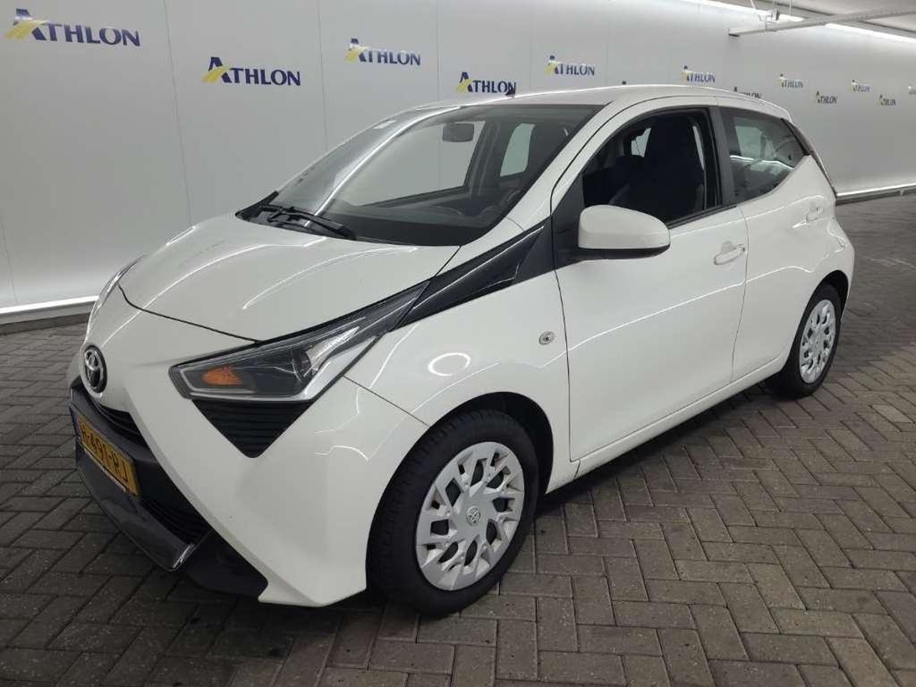 Toyota Aygo 1.0 VVT-i x-play 5D 53kW