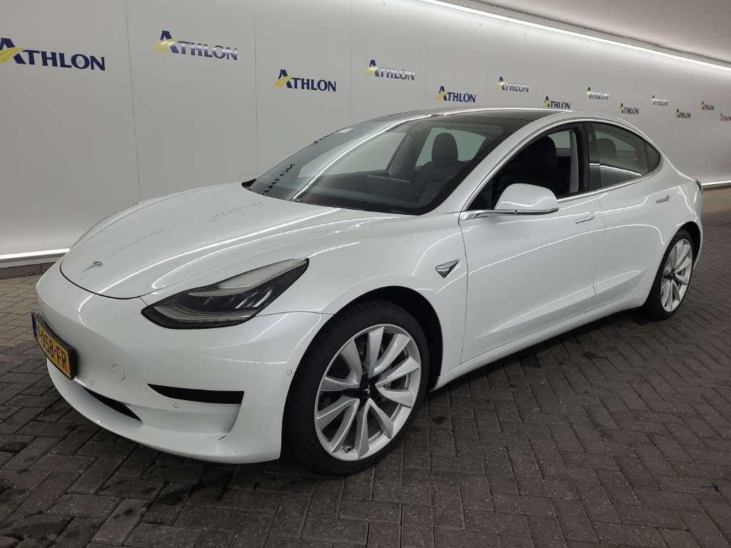 Tesla Model 3 Standard Range Plus RWD 4D 225kW