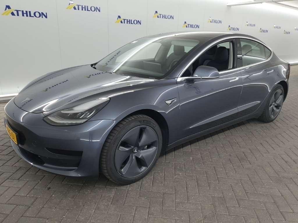 Tesla Model 3 Standard Range Plus RWD 4D 211kW