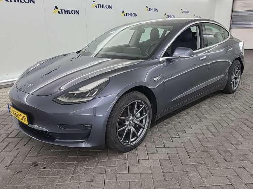 Tesla Model 3 Standard Range Plus RWD 4D 211kW