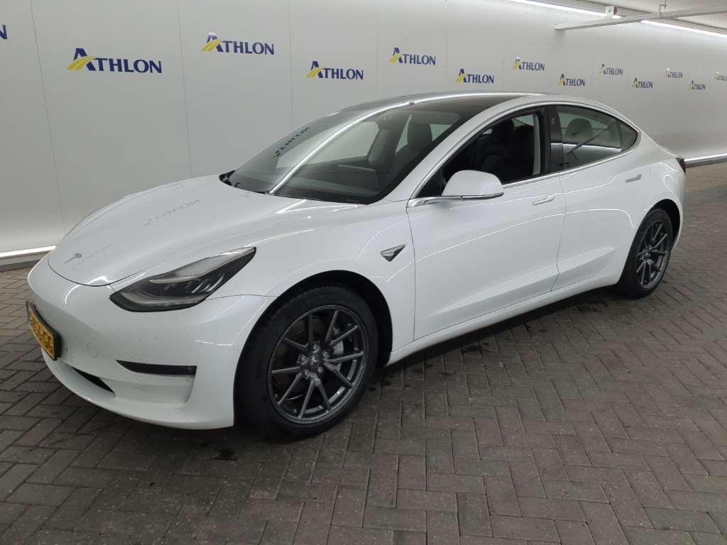 Tesla Model 3 Long Range Dual Motor AWD 4D 335kW