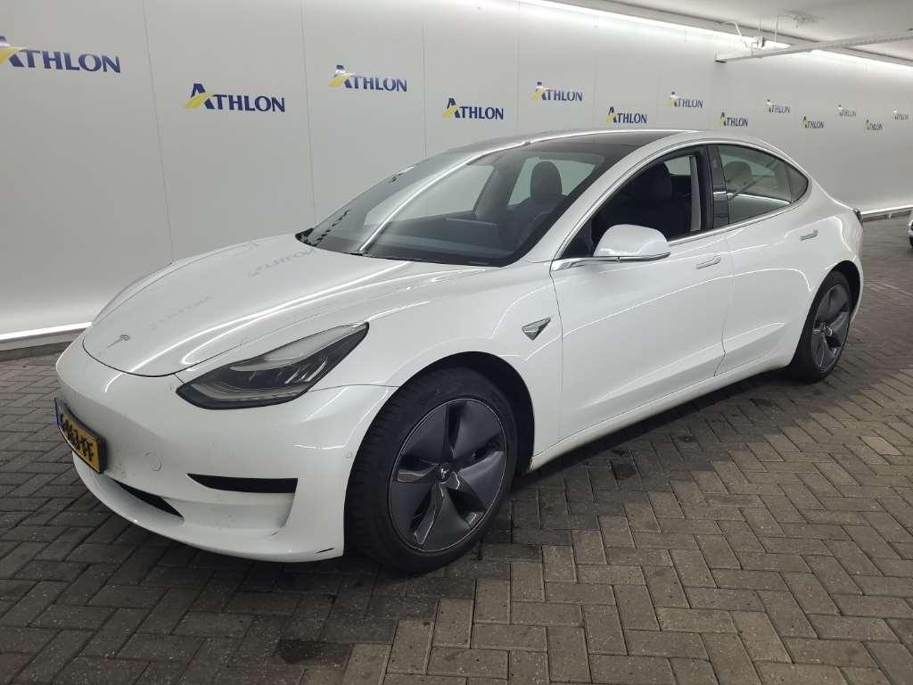 Tesla Model 3 Standard Range Plus RWD 4D 211kW