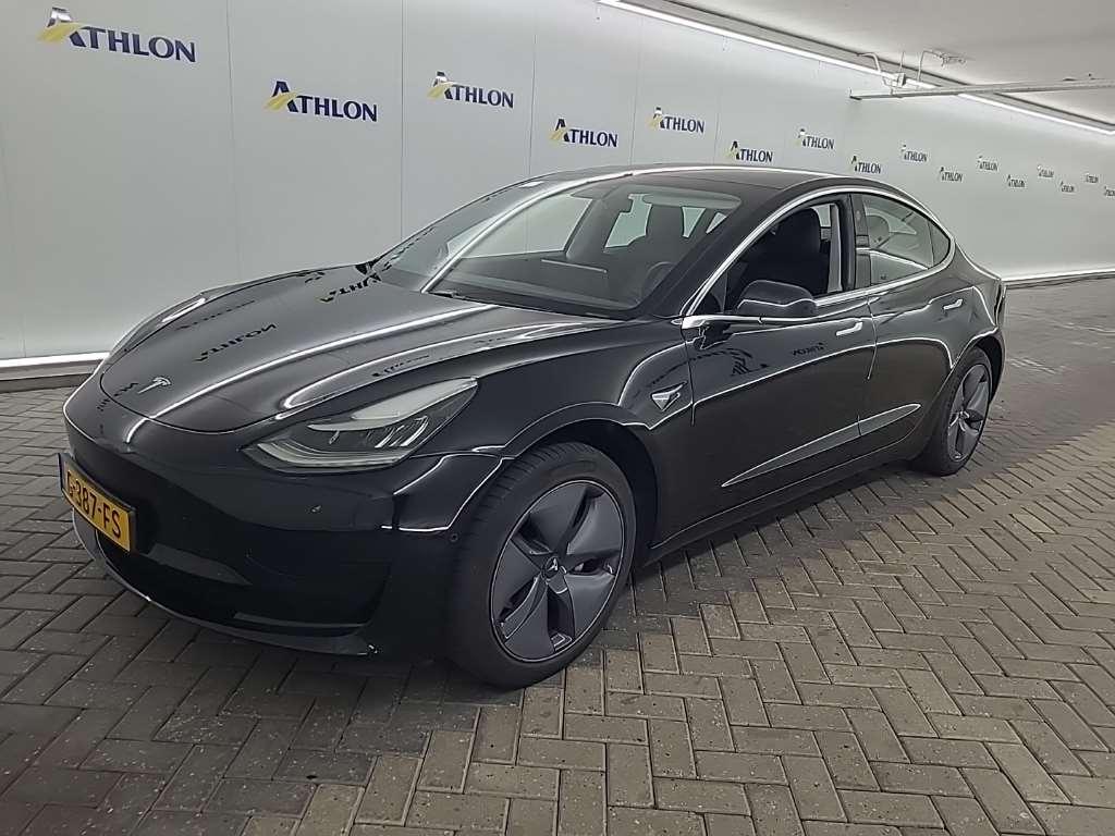 Tesla Model 3 Standard Range Plus RWD 4D 211kW