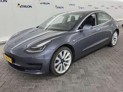 Tesla Model 3 Standard Range Plus RWD 4D 211kW