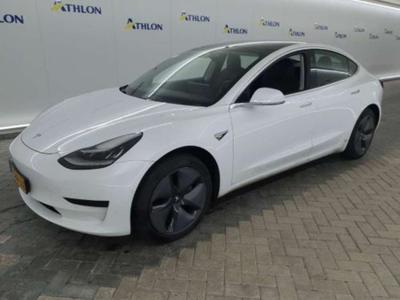 Tesla Model 3 Standard Range Plus RWD 4D 211kW