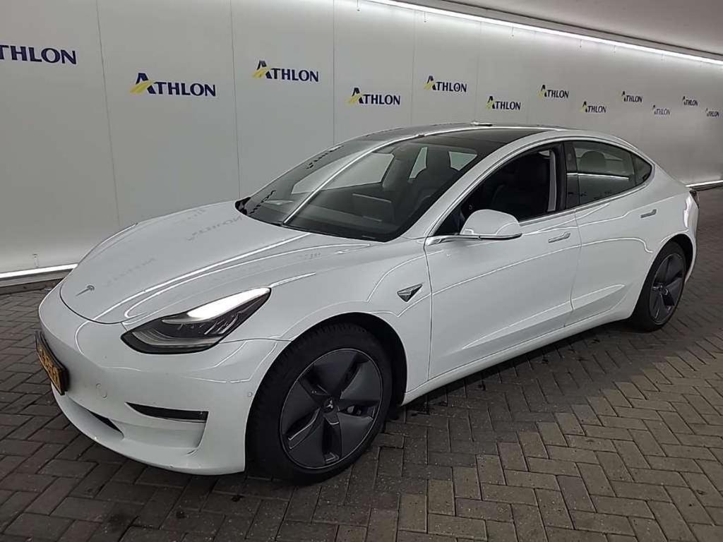 Tesla Model 3 Long Range Dual Motor AWD 4D 335kW