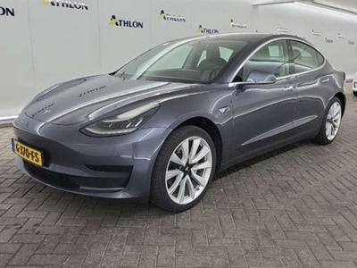 Tesla Model 3 Standard Range Plus RWD 4D 211kW