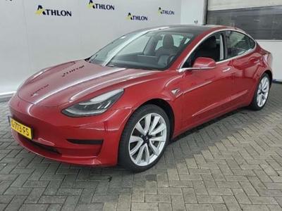 Tesla Model 3 Standard Range Plus RWD 4D 211kW