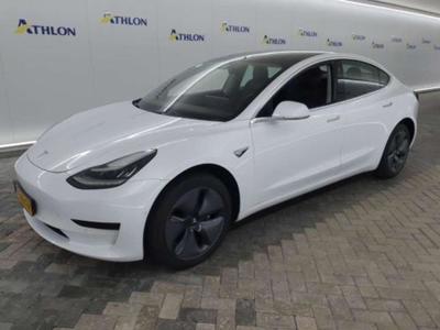 Tesla Model 3 Standard Range Plus RWD 4D 211kW