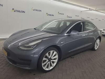 Tesla Model 3 Standard Range Plus RWD 4D 211kW