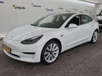 Tesla Model 3 Standard Range Plus RWD 4D 211kW