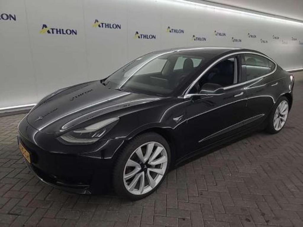 Tesla Model 3 Standard Range Plus RWD 4D 211kW