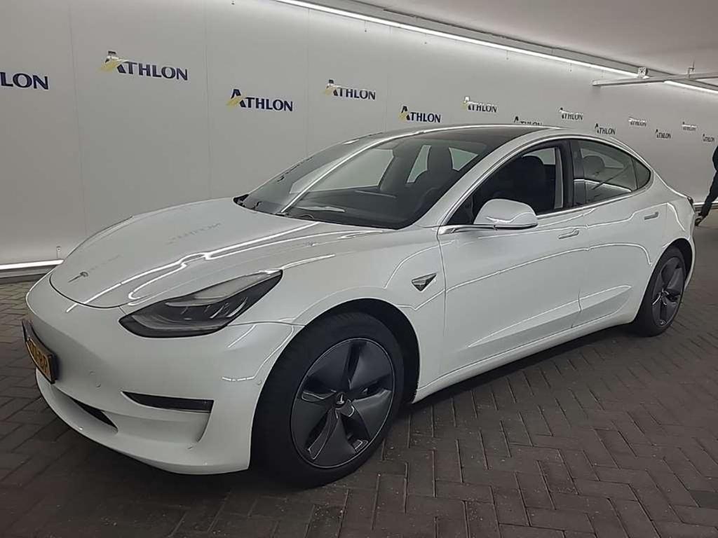 Tesla Model 3 Long Range Dual Motor AWD 4D 335kW