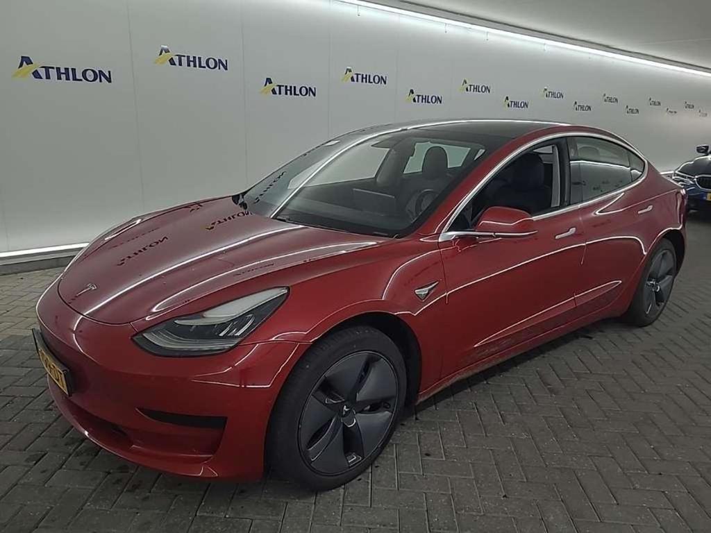 Tesla Model 3 Standard Range Plus RWD 4D 211kW