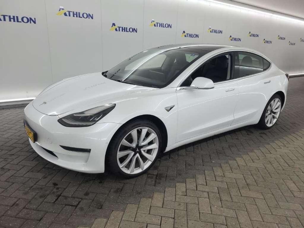 Tesla Model 3 Long Range Dual Motor AWD 4D 335kW