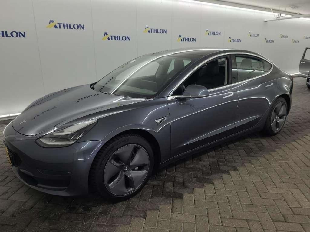 Tesla Model 3 Long Range Dual Motor AWD 4D 335kW