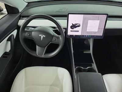 Tesla Model 3 Long Range Dual Motor AWD 4D 335kW