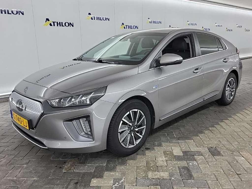 Hyundai Ioniq EV Premium 5D 100kW