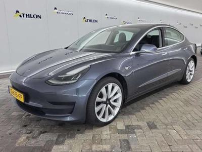 Tesla Model 3 Standard Range Plus RWD 4D 211kW