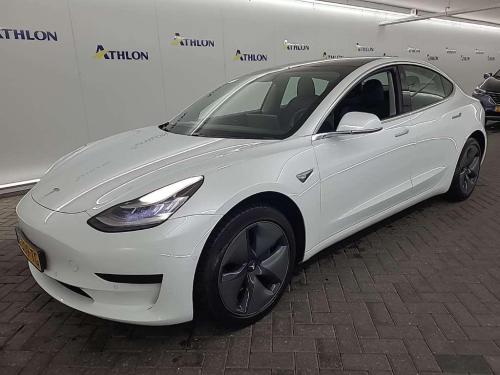 Tesla Model 3 Standard Range Plus RWD 4D 211kW