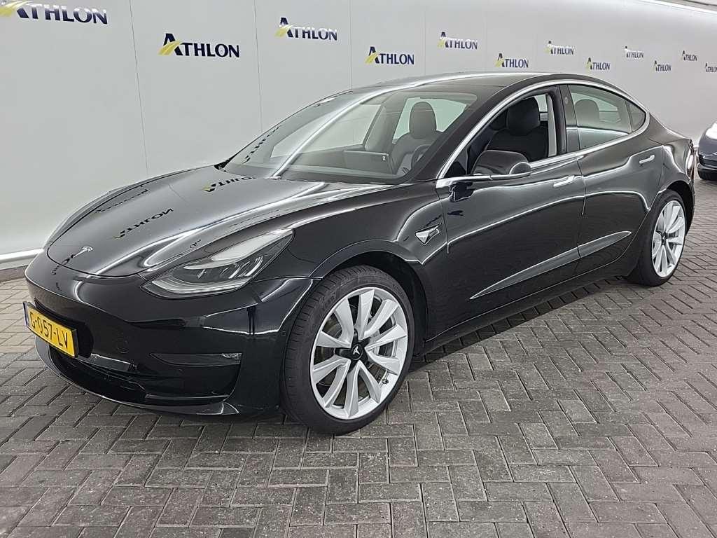 Tesla Model 3 Standard Range Plus 4D 211kW