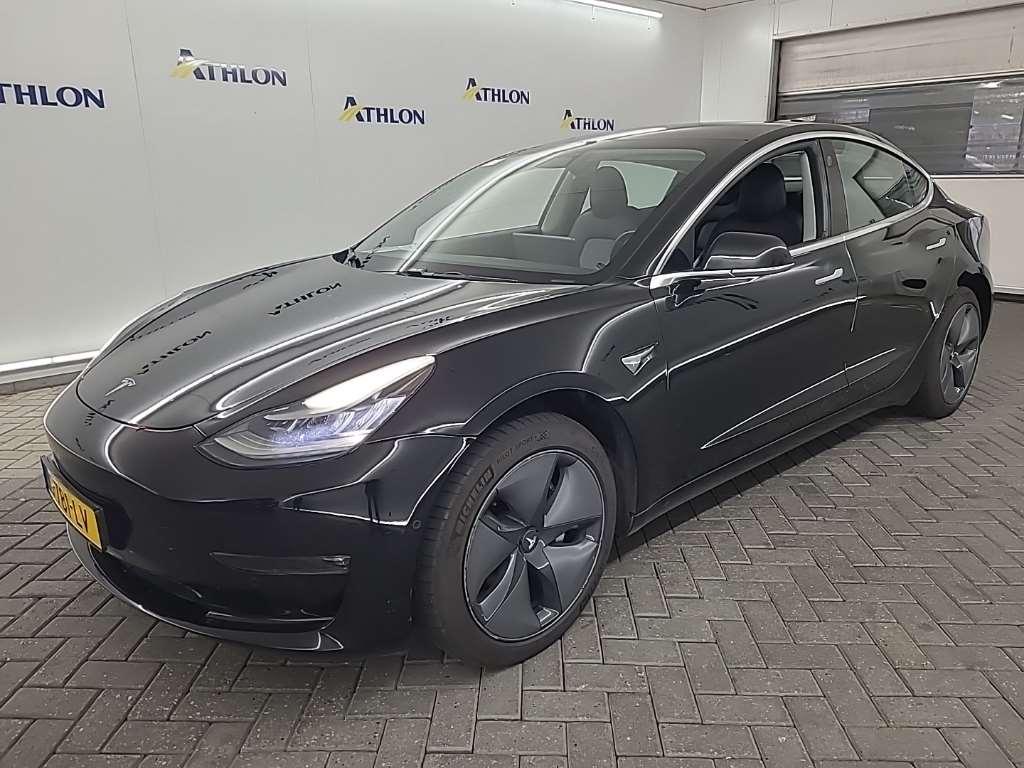 Tesla Model 3 Standard Range Plus RWD 4D 211kW