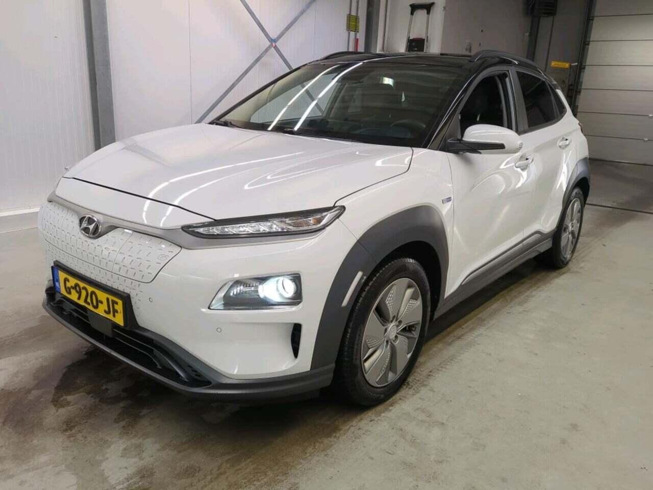 Hyundai Kona EV Premium 64 kWh