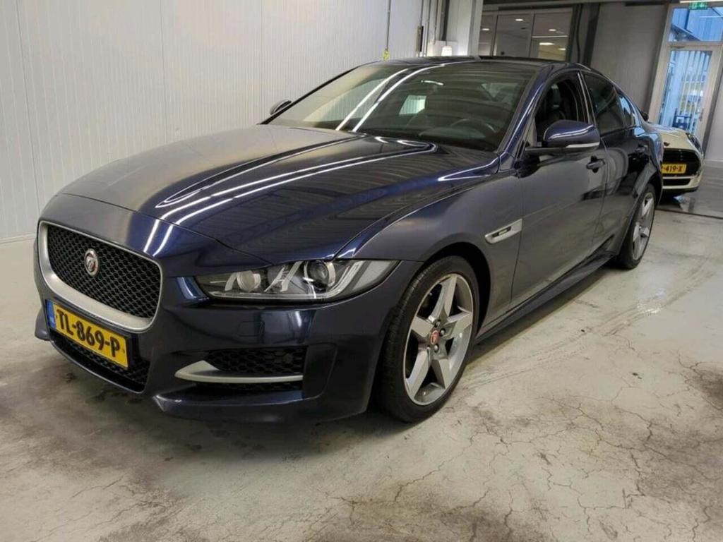 Jaguar XE 2.0 R-Sport