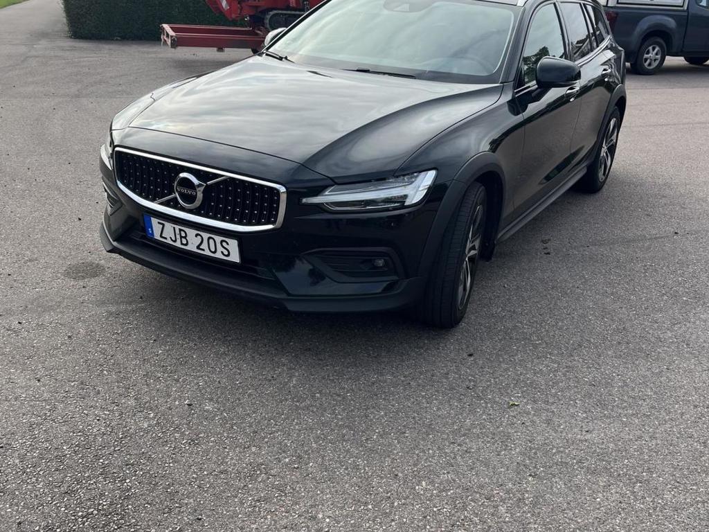 VOLVO V60 CROSS COUNTRY B4 AWD V60 CROSS COUNTRY B4 AWD