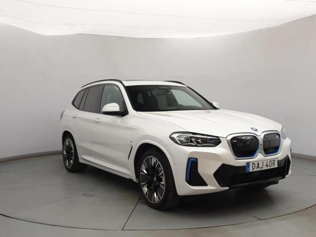 BMW Ix3 charged plus Ix3 charged plus ix3 charged plus