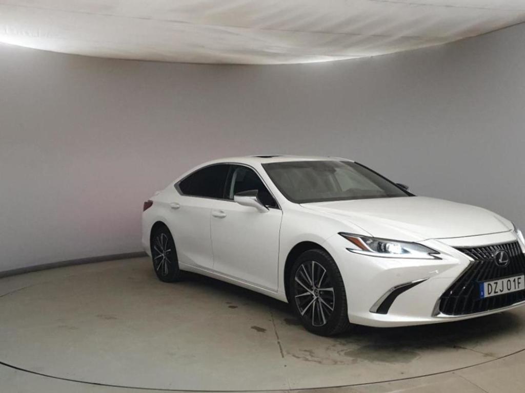 Lexus ES 300H 2.5 E-CVT ES 300H 2.5 E-CVT