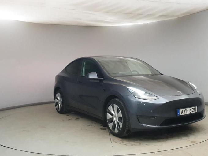 Tesla MODEL Y LONG RANGE AWD MODEL Y LONG RANGE AWD